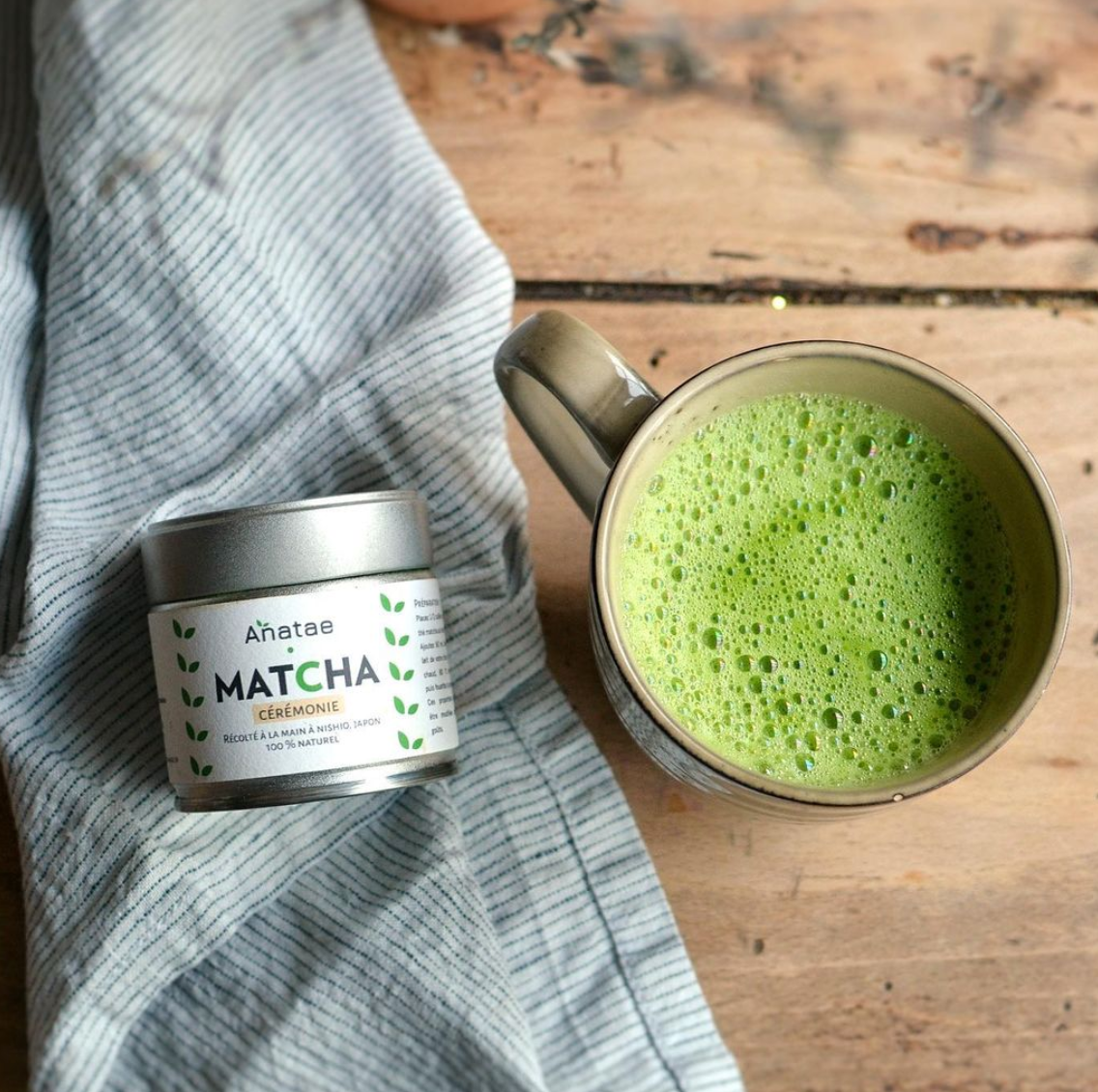 Thé Matcha Bio Japonais. Cérémonie Thé Vert Matcha en Poudre. Matcha Green  Tea Produit au Japon